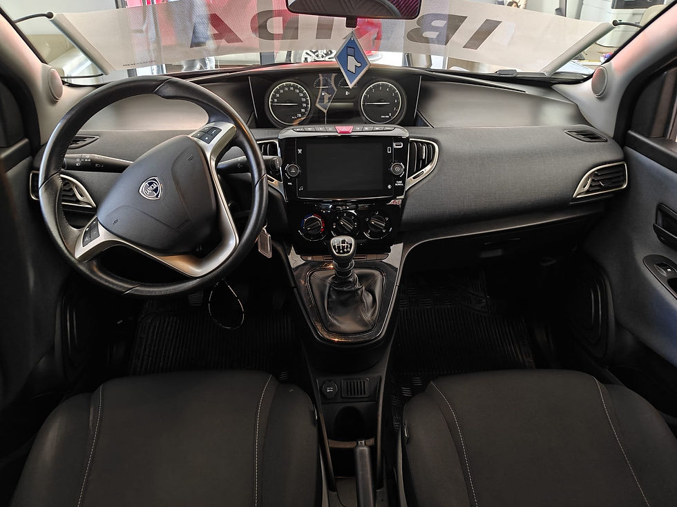 Miniatura: Lancia Y Nera