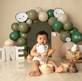 our little dumpling cake smash