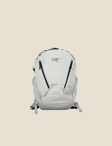 ARC'TERYX MANTIS 26 BACKPACK WHITE | commmercat.store