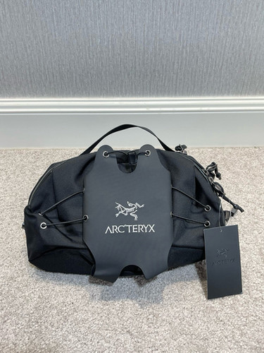 ARC'TERYX Q5 WAISTPACK BLACK | commmercat.store