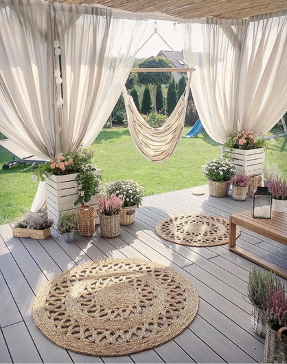 Key Decoration Tips to Revamp your outdoor living space