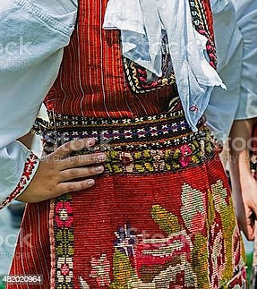 women's apron costume_edited.jpg