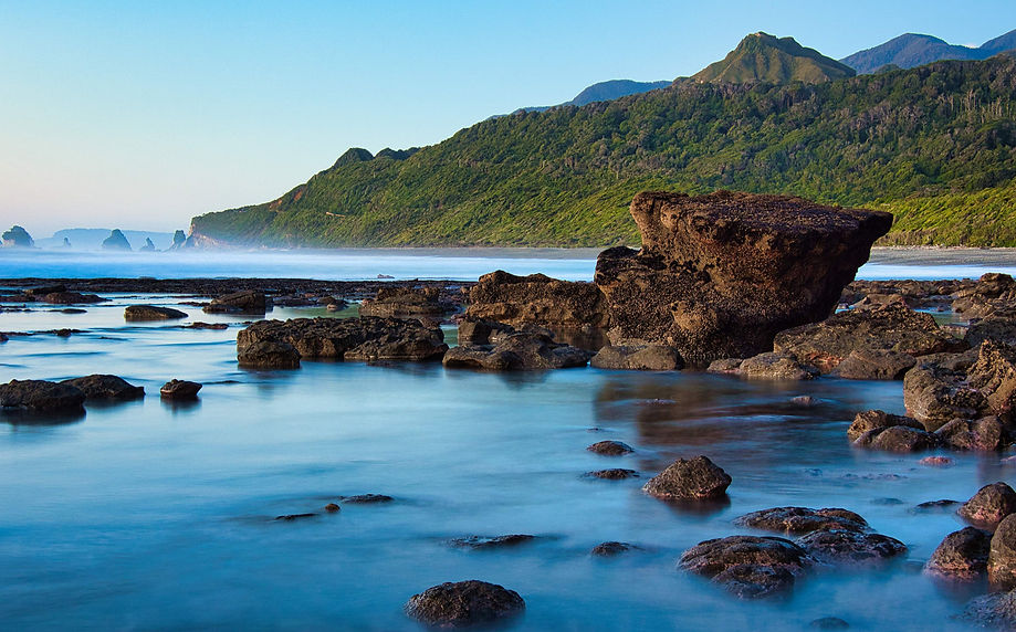 Nine Mile Beach beside Breakers on New Zealand's Great Coast Road Accommodation