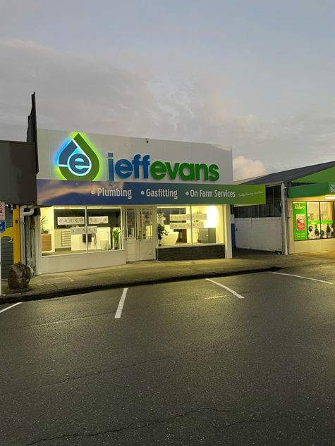 Jeff Evans Hokitika Signage