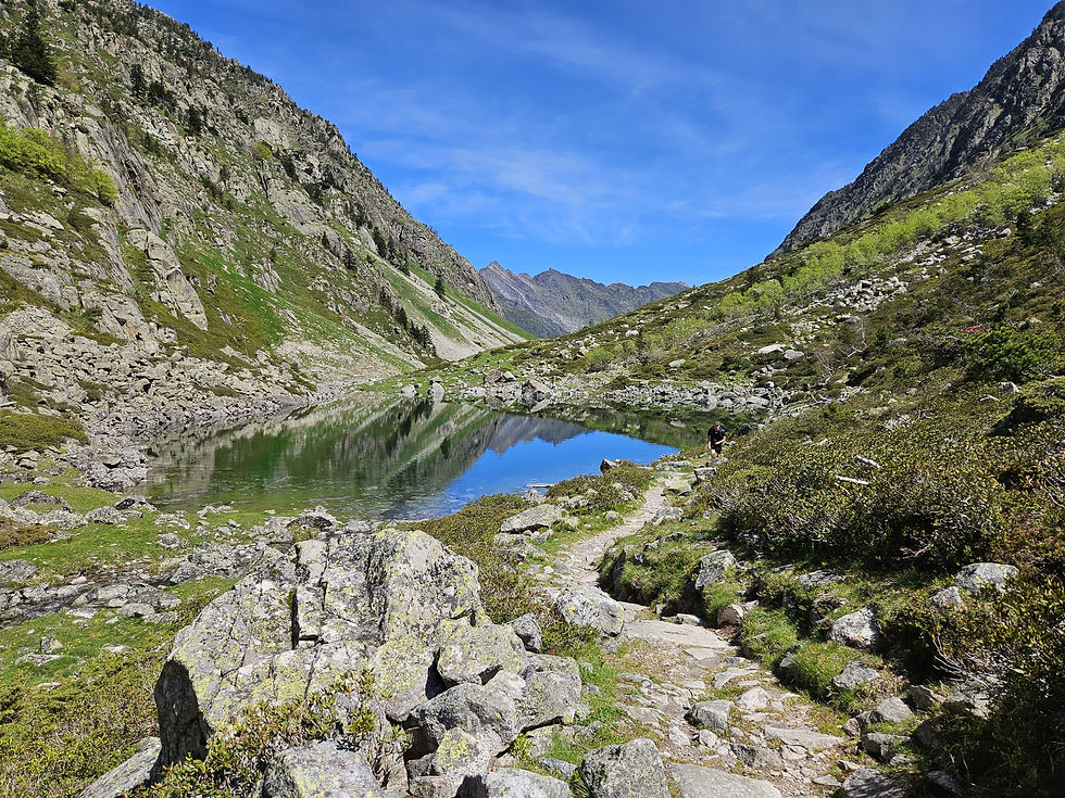 Superbe vue du Lac de Langle dans les Pyrénées françaises.