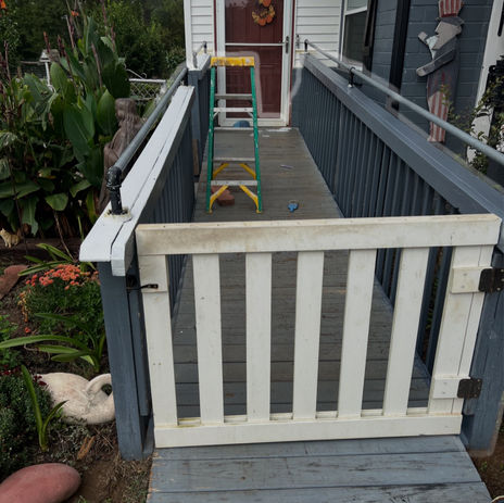 wheelchair ramp painting before Molino, FL
