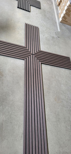 Slat Cross