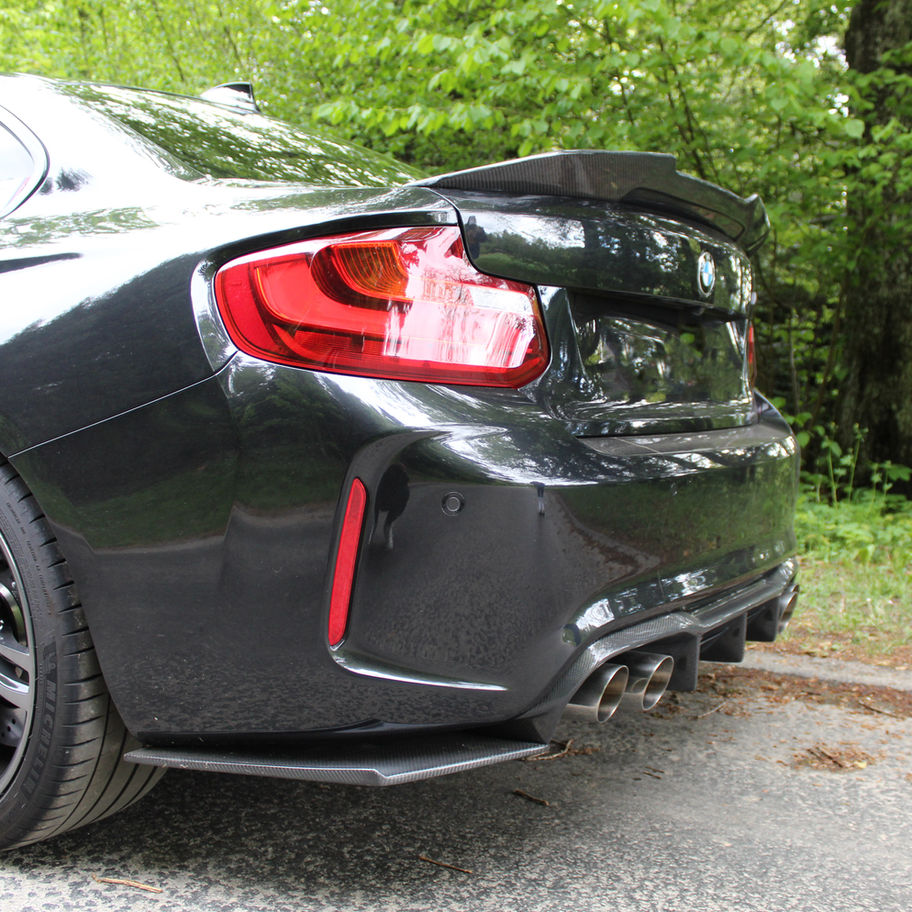 V2 Carbon Spoiler F22 F87 - Accessoire robuste et léger pour une meilleure dynamique