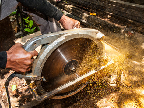 Accredited abrasive wheels training in Northern Ireland covering safe mounting, inspection and operation of abrasive equipment.