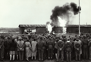 bergen belsen memorial 2.png