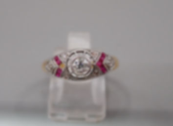 1940'S 18CT & PLAT DIAMOND & SYN. RUBY RING