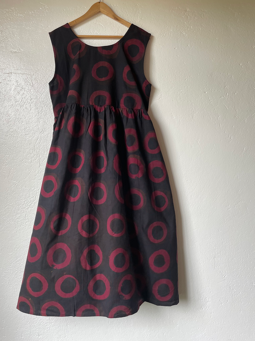 Thumbnail: Sleeveless Sula