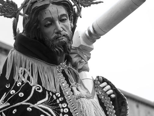 La fe como una procesión religiosa.