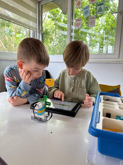 Kariyer Akademi Özel Edremit Yüksek Anaokulu - Robotik KodlamaEğitimi