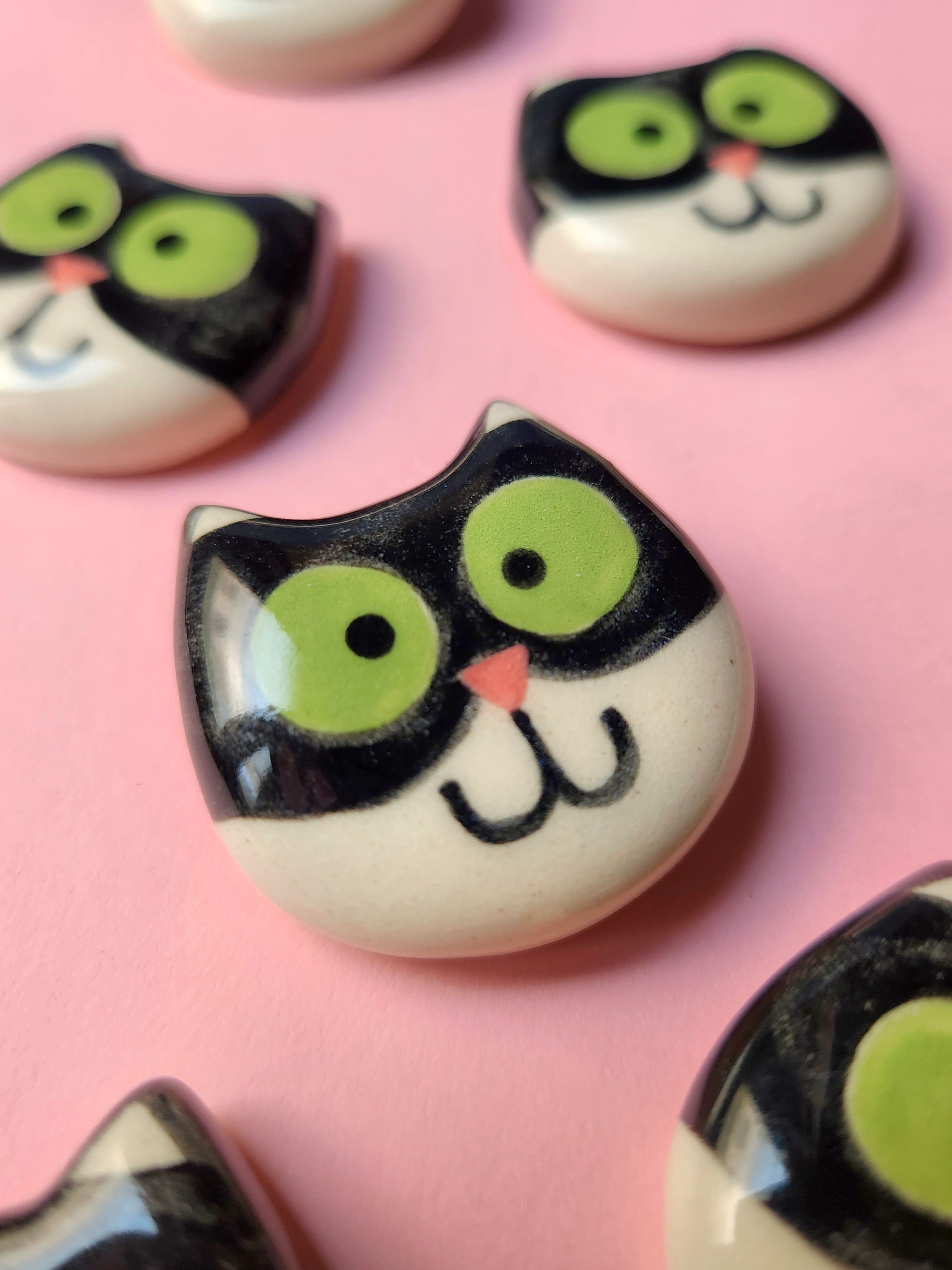 Black Cat Pin/Magnet