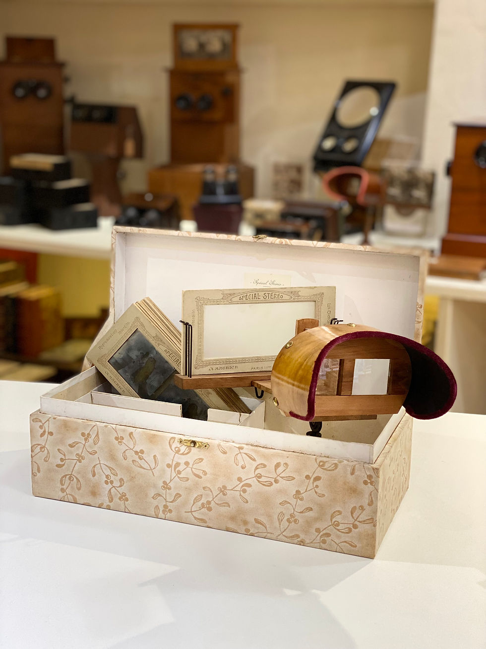 Thumbnail: Rare "Special Stereo" Wedding Gift Set