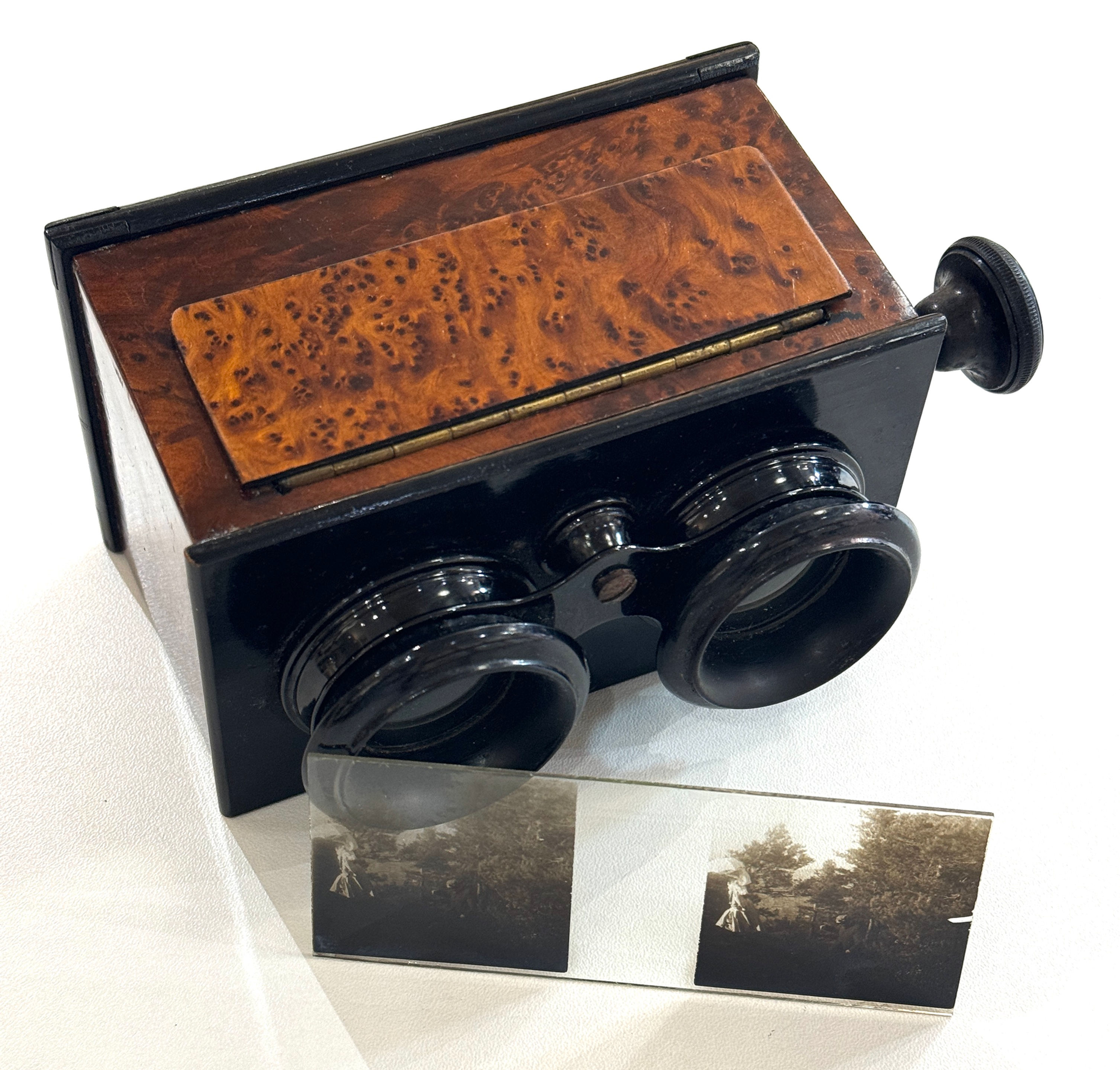 Visionneuse stéréoscopique en bois de loupe