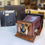 Thumbnail: Chambre photographique 9 X 12 optique Wollensak Optical Co, chassis et sacoche