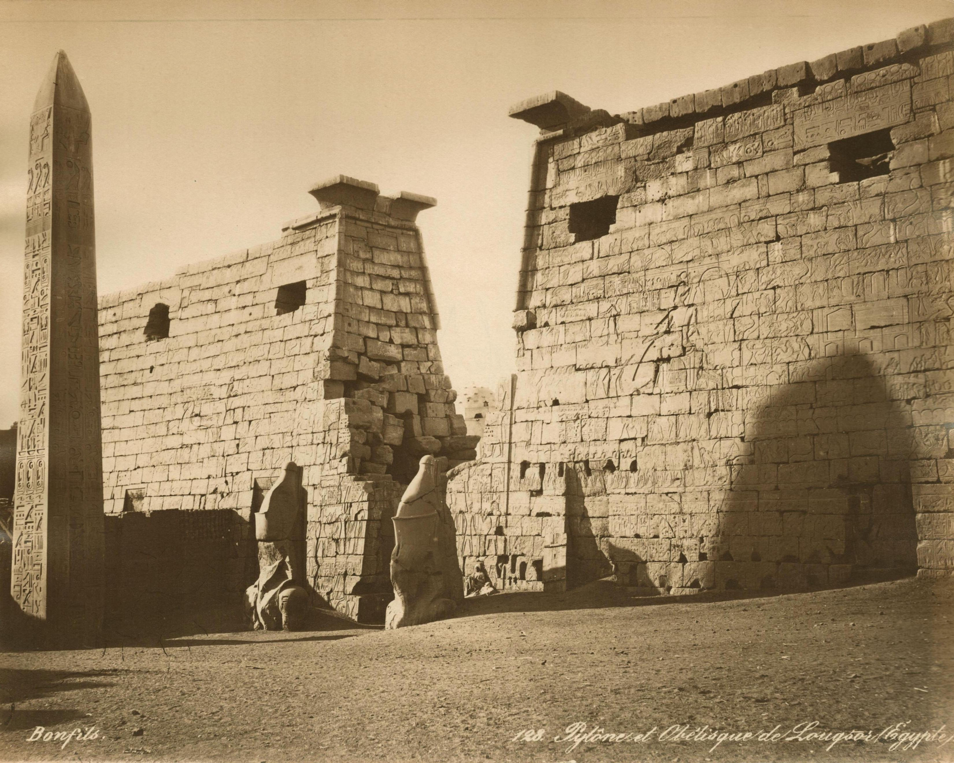 Felix BONFILS(1831-1885) Temple de Louxor, Egypte signé c.1870