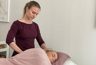 vyöhyketerapeuttinen raskaushieronta HolWe