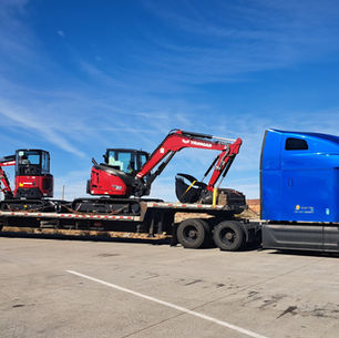 Flatbed trucking is one of the most demanding specialties in the industry. Hauling steel, heavy equipment, construction materials, and oversized freight requires skill, experience, and strong work ethic.  For experienced CDL Class A drivers, the biggest factor affecting income isn’t just pay per mile — it’s freight availability. When flatbed freight is strong, drivers stay moving. When it’s weak, trucks sit.  Across the United States, certain cities consistently generate massive volumes of open-deck freight because of manufacturing, construction, steel production, agriculture, and energy industries.  Below are 12 U.S. cities where flatbed freight demand is consistently strong, making them key hubs for professional drivers hauling flatbed, step deck, and heavy equipment loads.