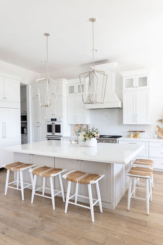 TRANSITIONAL TRADITIONAL 