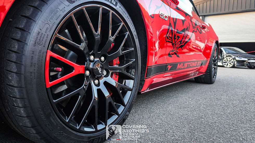 Miniature : Kit déco bi-latéral Pony pour Ford Mustang