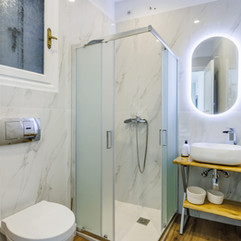 Koukou house bathroom with shower