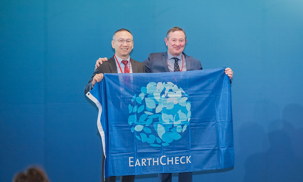 Left: Shawn Jang, General Manager of RCI Sustainability Right: Stewart Moore, Founder & CEO of EarthCheck