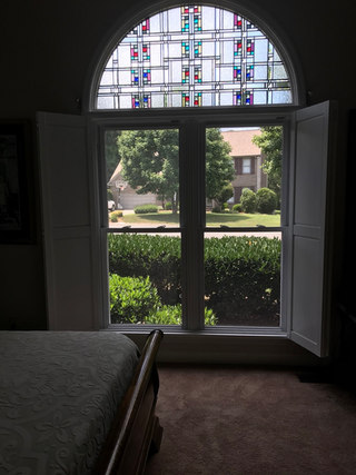 contemporary design, traditional stained glass, beveled glass, leaded glass, stained glass studio, Laura Goff Designs, Knoxville TN