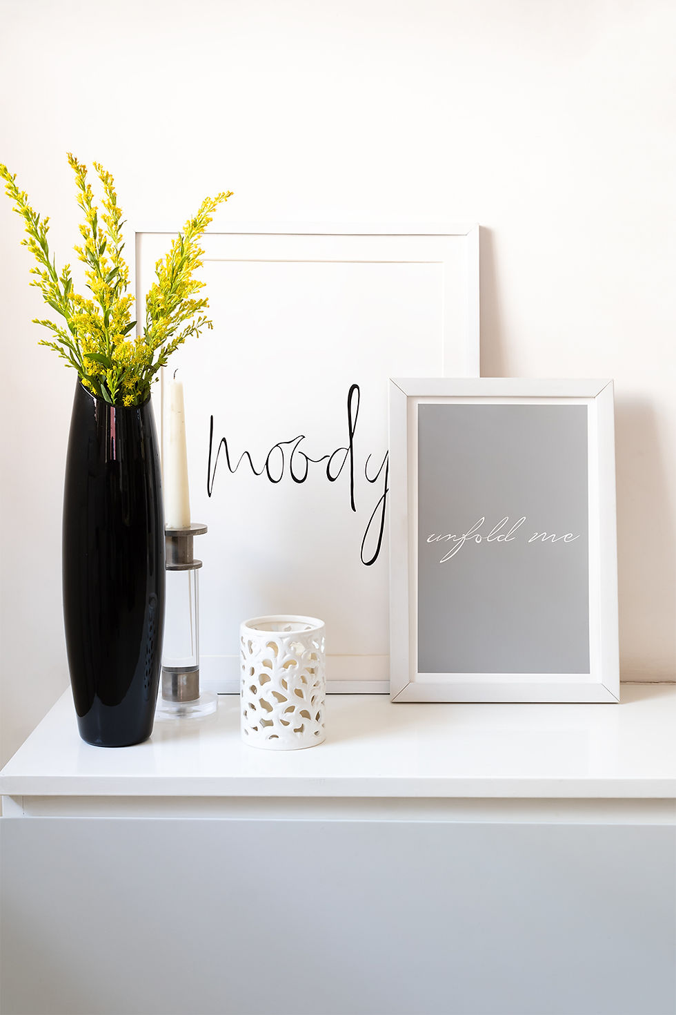 Thumbnail: Moody (White)