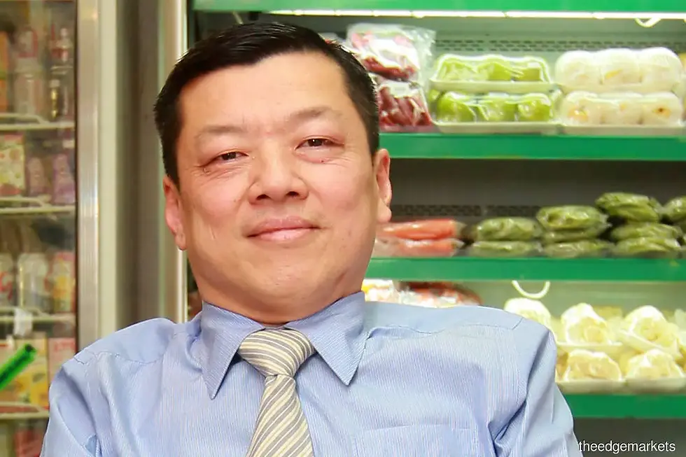 99 Speedmart Founder Lee Thiam Wah's upper body portrait