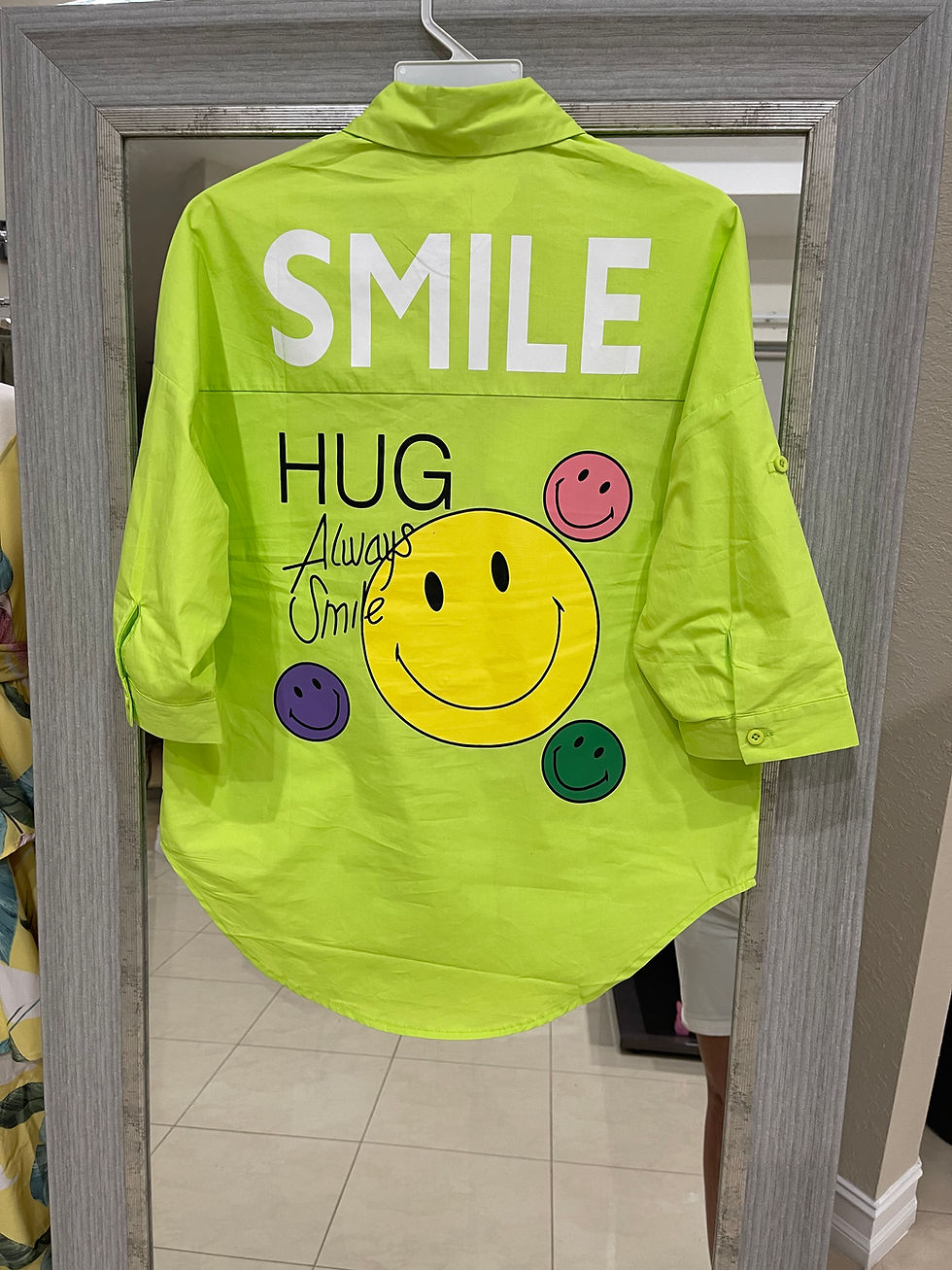 Thumbnail: Folding Long Sleeve (SMILE) graphic shirt