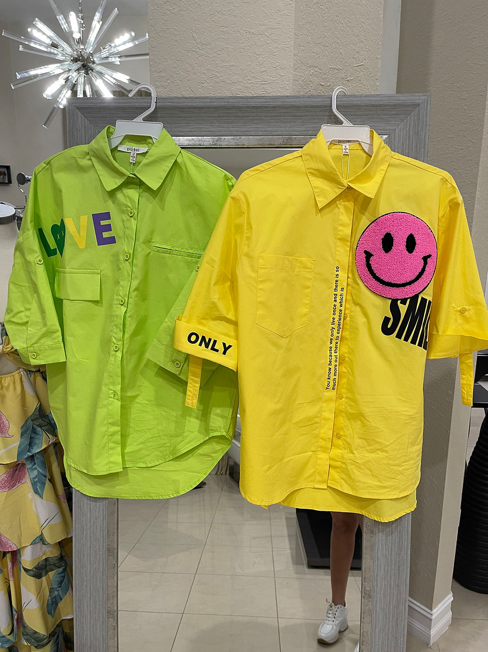 Thumbnail: Folding Long Sleeve (SMILE) graphic shirt