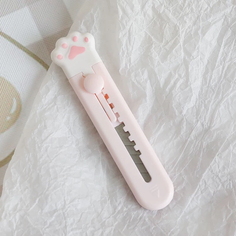 Thumbnail: Cat Paw Cutter