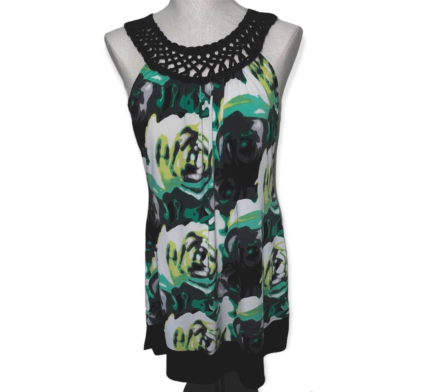 Floral Pattern Dress with Knit Collar