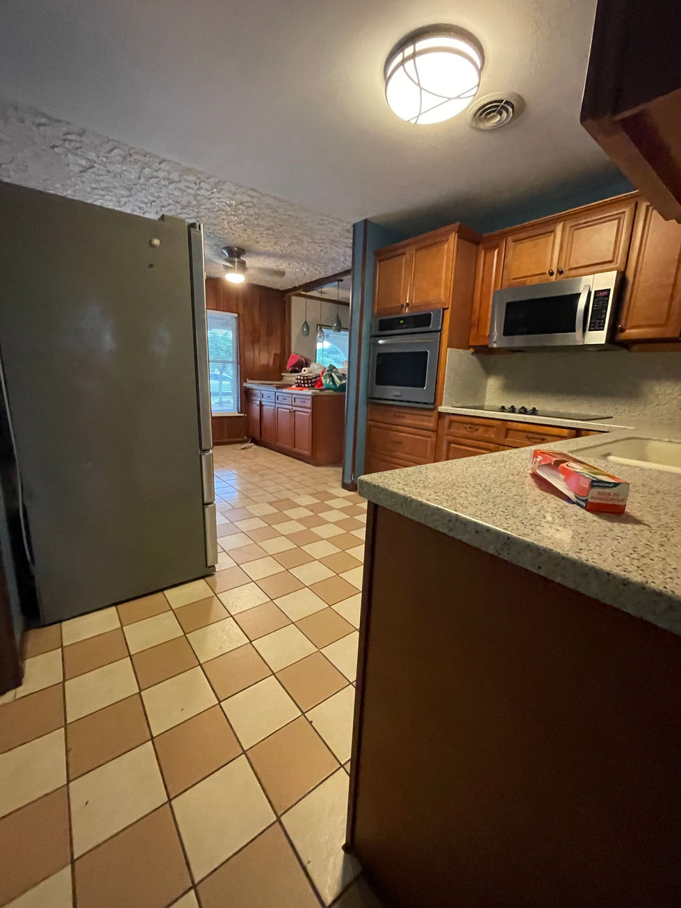 KITCHEN-Before