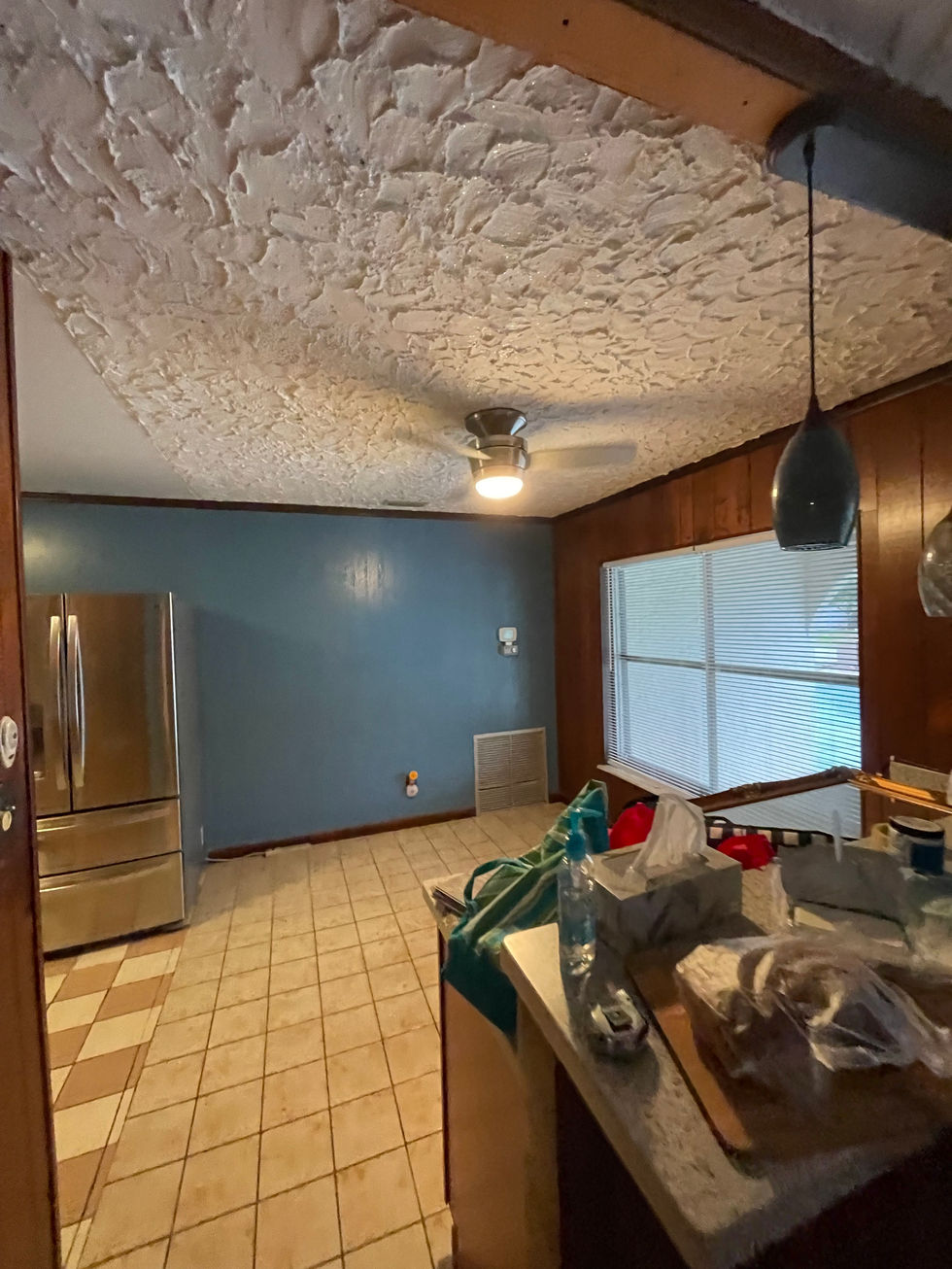 EAT IN KITCHEN-Before