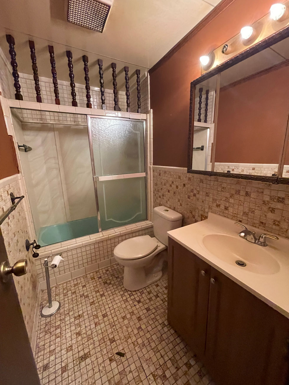 BATHROOM-Before