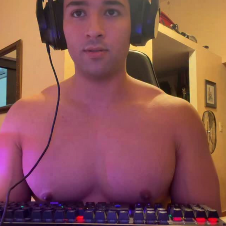 The music comes from my chest - 1.