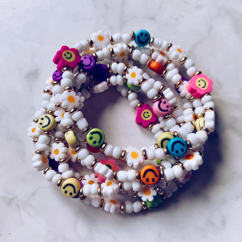 Happy Daisy Beaded Bracelet | wanderlust-fashion