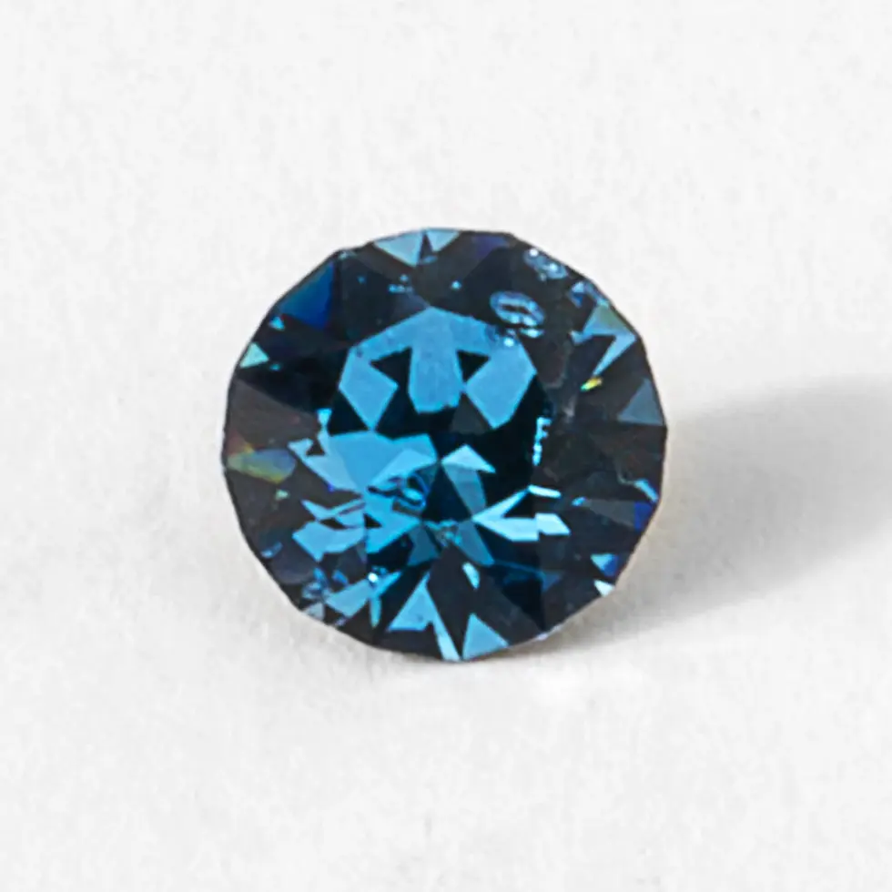 CH8181 Iced Blue Accent Crystal