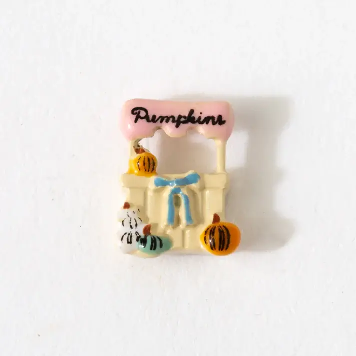 CH3836 - Pumpkin Stand Charm
