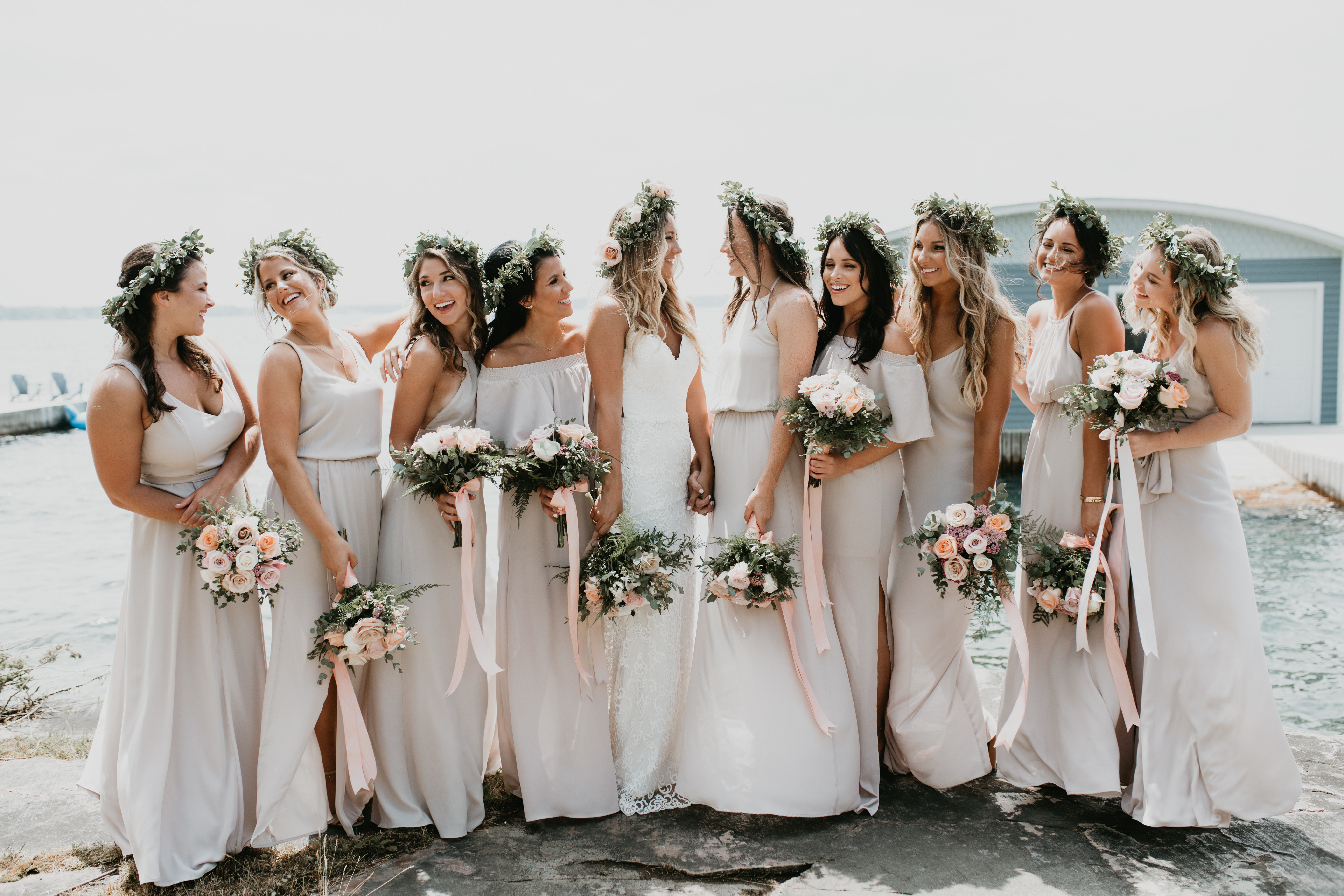 Vintageveilsbeauty We Are A Collaborative Team Of Talented And Professional Makeup Artist S Hairstylist Located In Annapolis Maryland Pride Ourselves Being