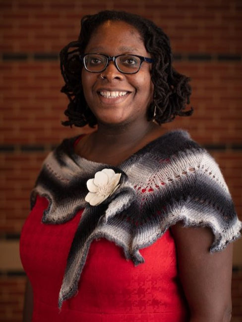 GU Head shot small copy - margaux delotte-bennett_edited.jpg