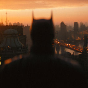 Na condenação de Gotham, Matt Reeves faz Batman de refém