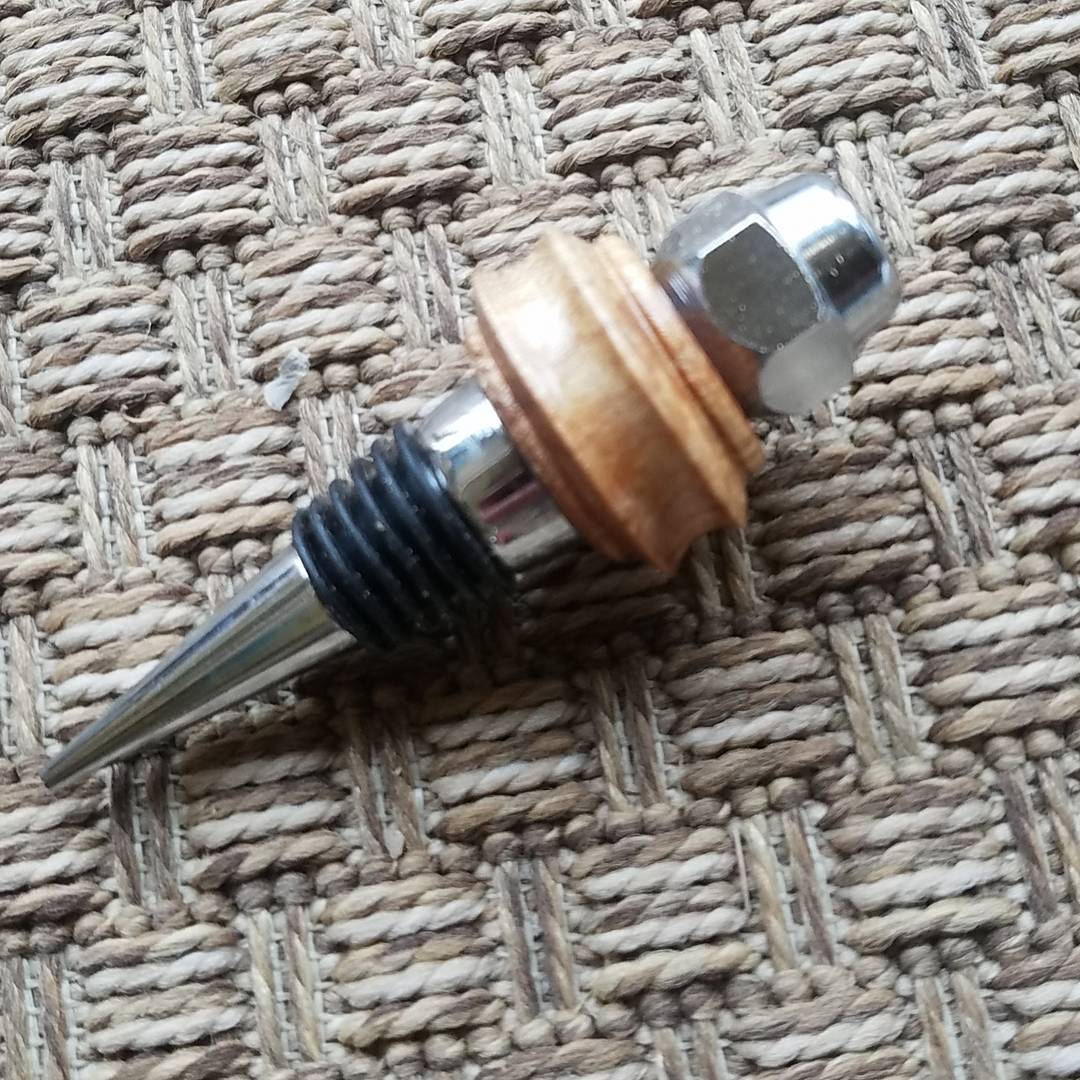 lug nut wine stopper