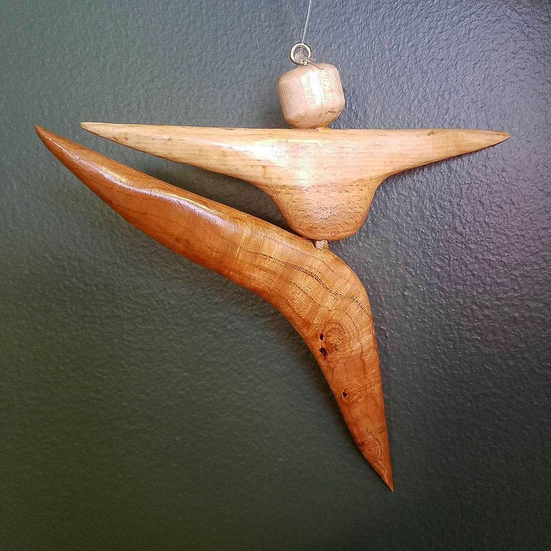 wood-dancer-ornament