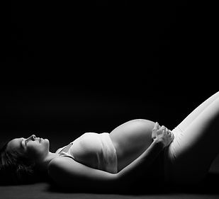 pregnancy massage mum to be massage pedicure