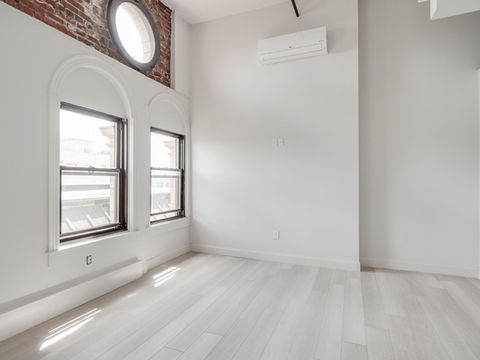 22-web-or-mls-105 William St Unit 404 New Bedford MA-20.jpg